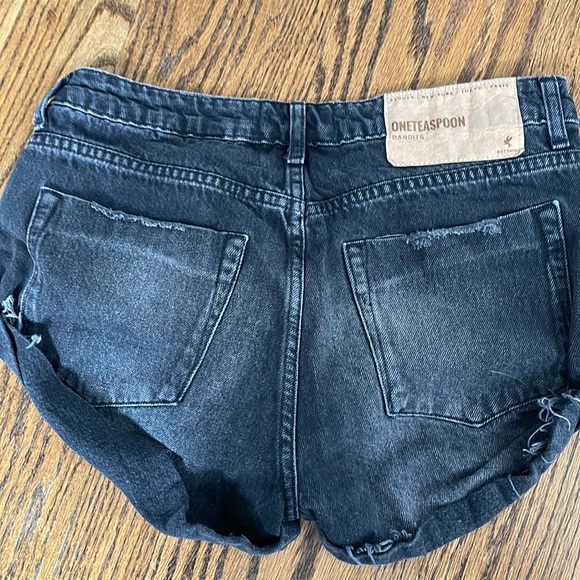 One Teaspoon Jean shorts - Picture 2 of 2